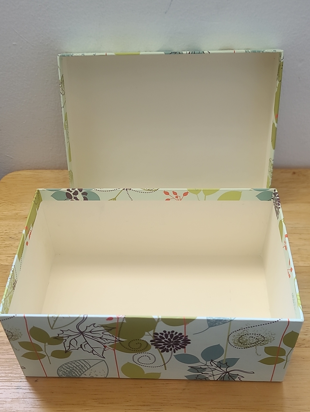 Decorative Floral Pattern Storage/Gift Box - Picture 5 of 7
